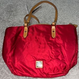 BRAND NEW Dooney & Bourke purse